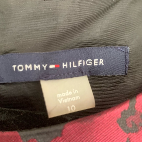 Tommy Hilfiger Womens
Burgundy Sleeveless Belted Fit
Flare Party Dress Size 10 - Picture 3 of 3